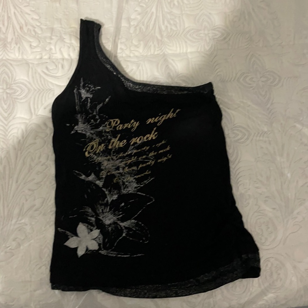 One side strap  shoulder night out shirt